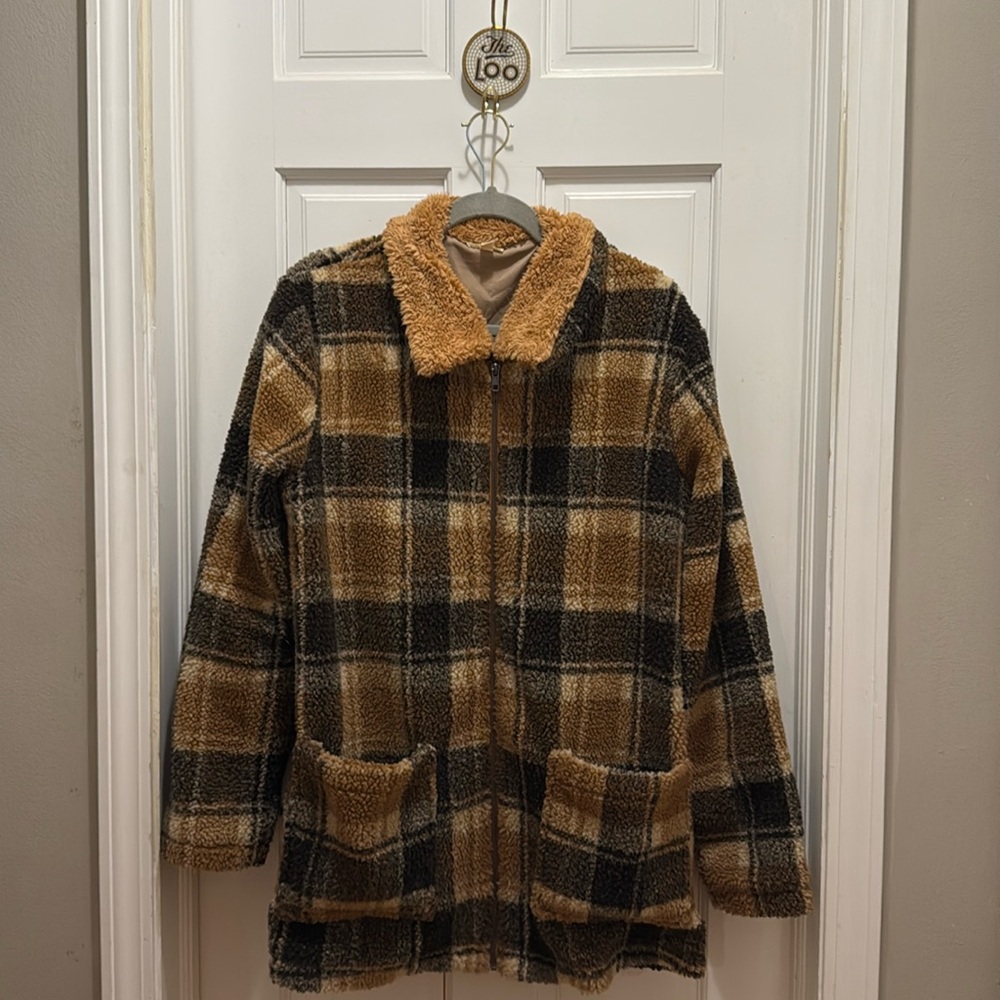 Hem & Thread Sherpa teddy brown plaid jacket. L